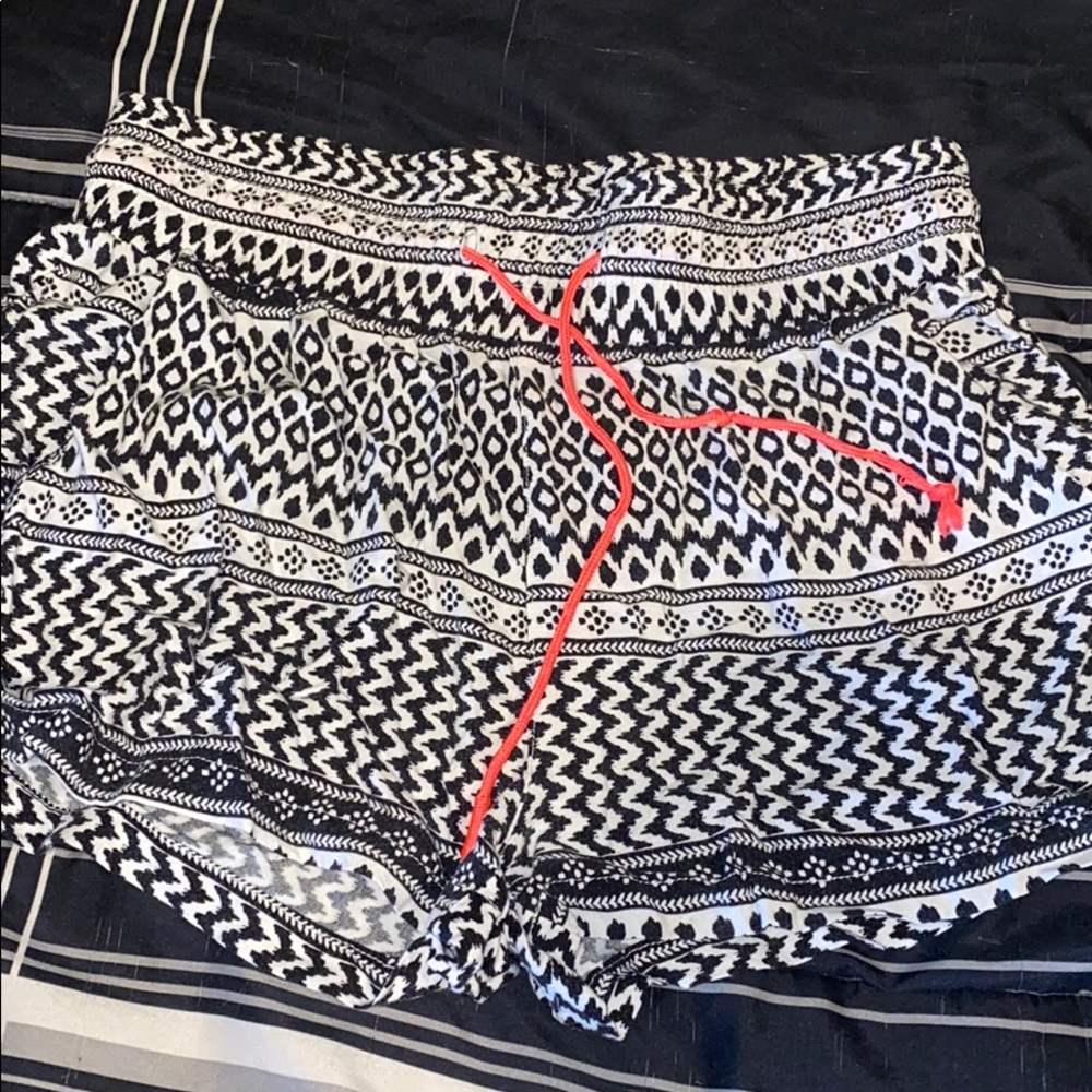 Kirra Soft Flowy Shorts